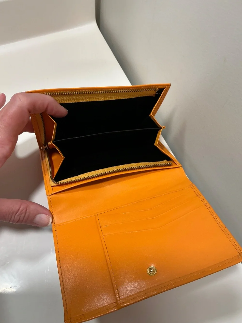 YSL compact gold leather bifold wallet - Picture 5 of 10